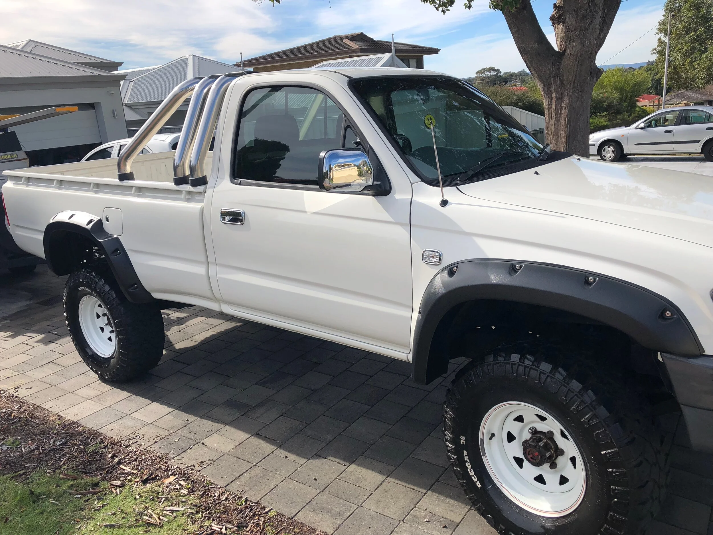 Ln106 hilux flares deals